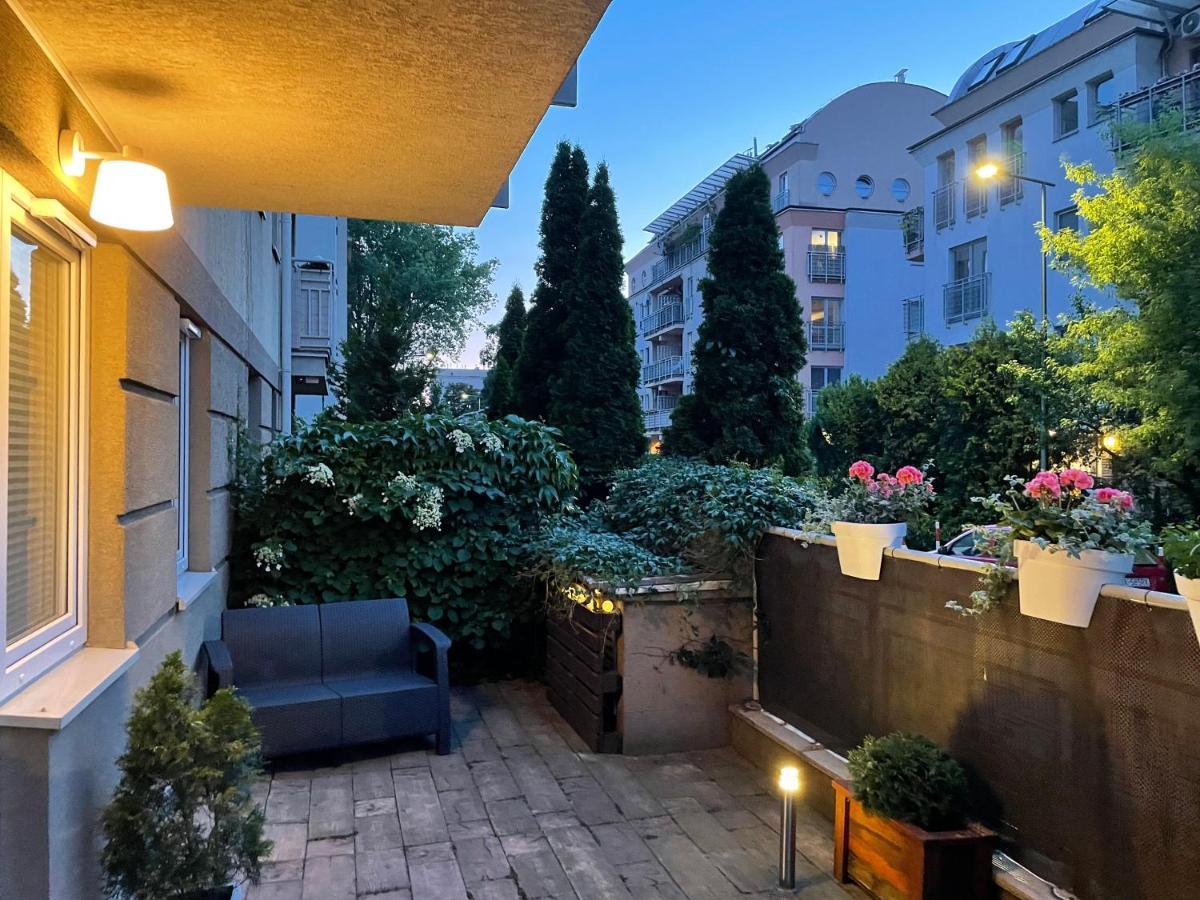 Apartament Z Tarasem Przy Parku Warszawa